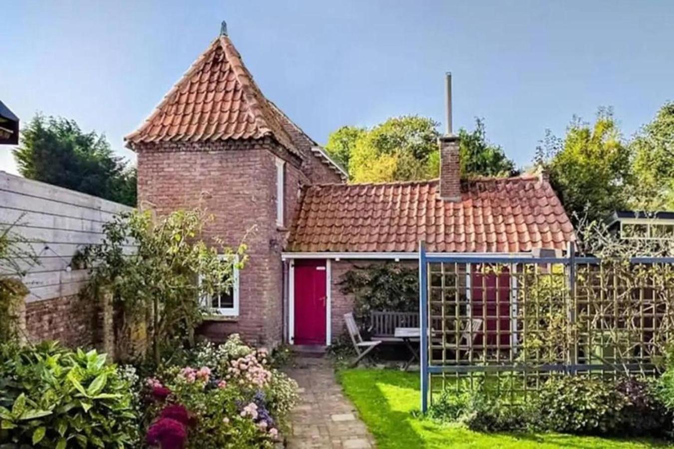 Rustic Retreat: Fireplace, Bbq, + Forest Access Burgh-Haamstede Extérieur photo